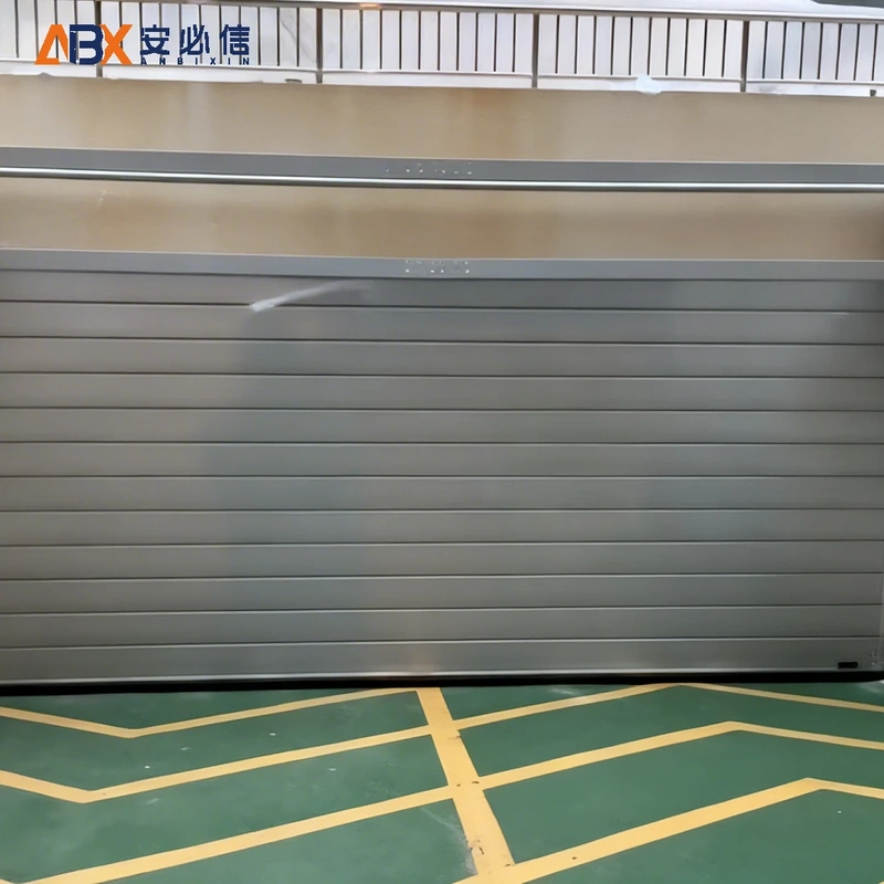信阳铝质快速门